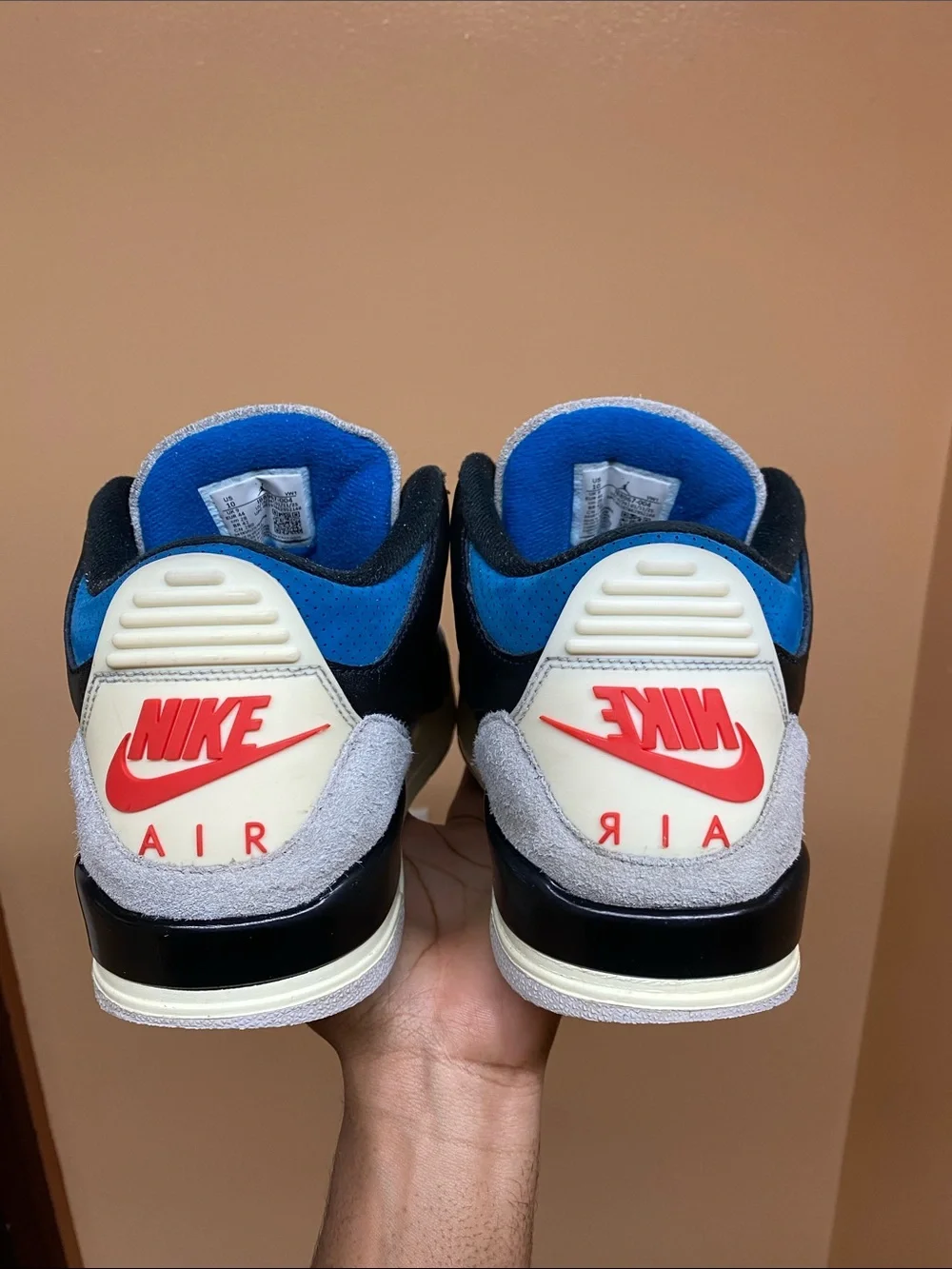 Air Jordan 3 Retro OG “Rare Air” Size 10 IB8967-004